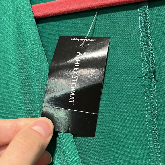 NWT Ashley Stewart Kelly GREEN Long sleeve V neck MIDI dress - Picture 9 of 11